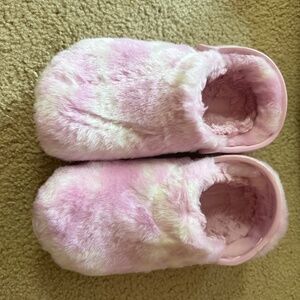 Crocs pink and white Fuzzy Tie-dye